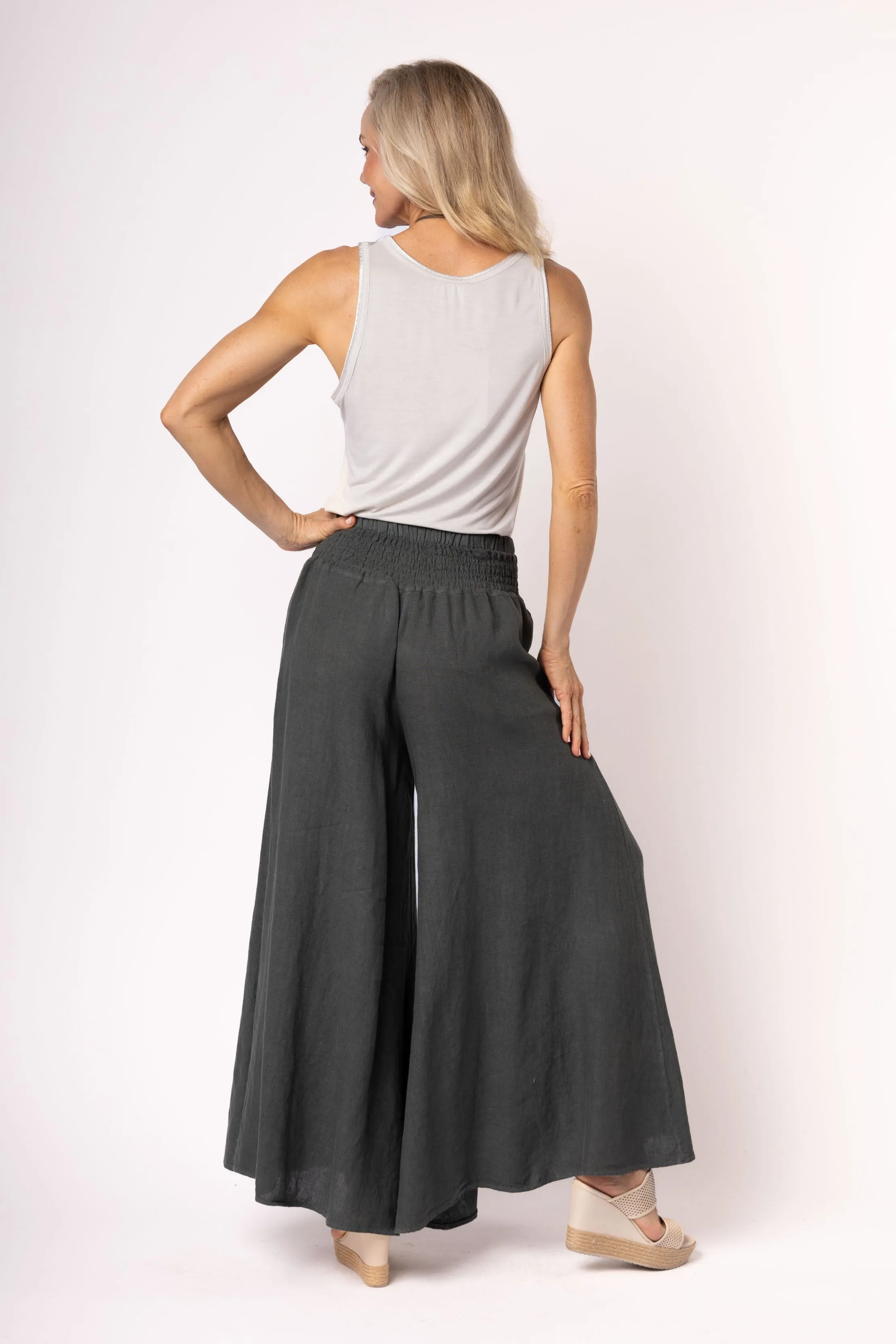Diana Pant in Khaki