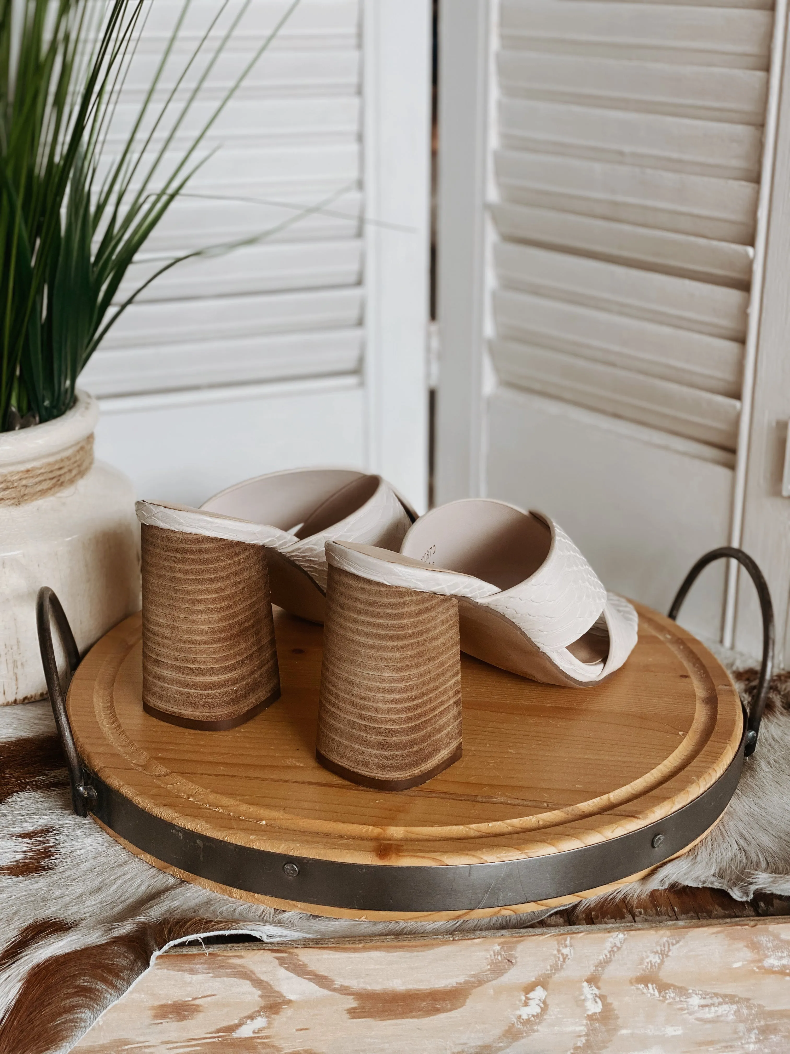 GOYA HEELED SANDAL