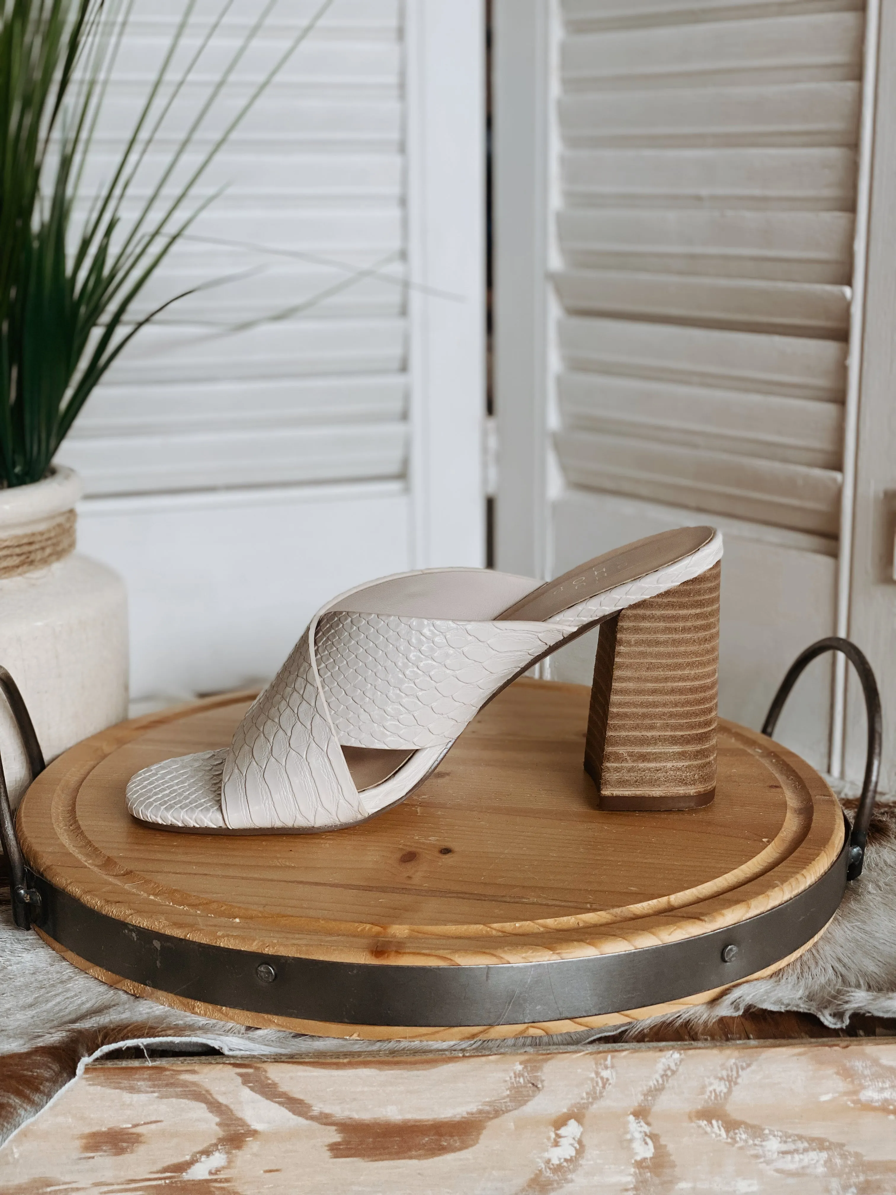 GOYA HEELED SANDAL