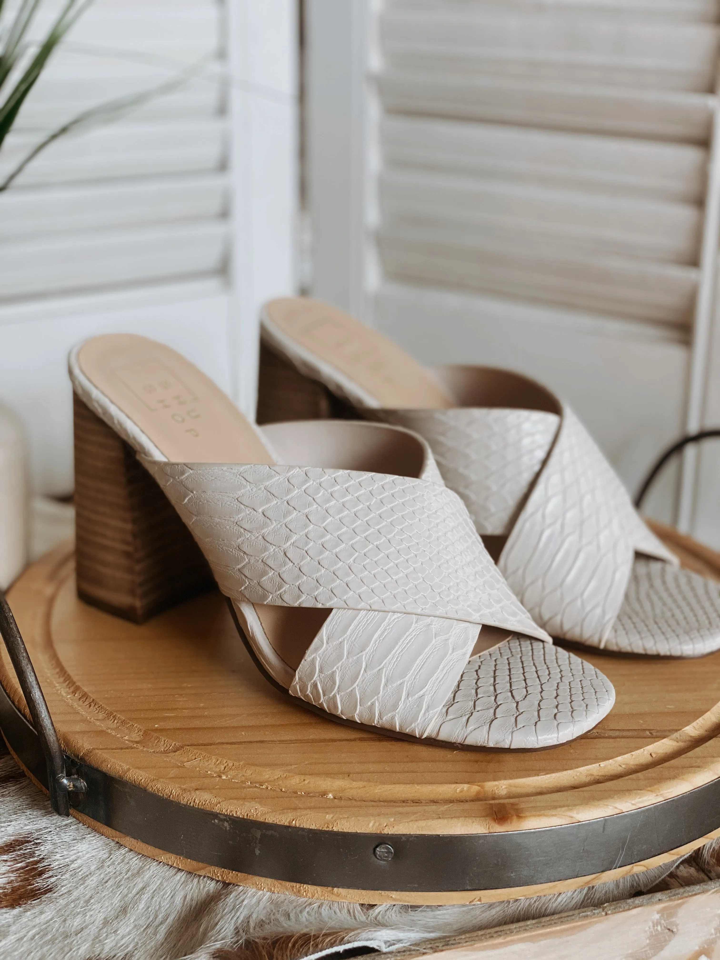 GOYA HEELED SANDAL