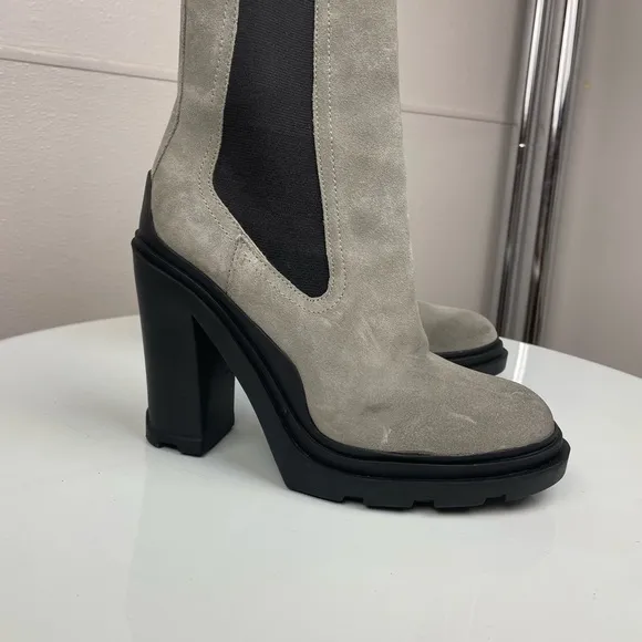 Marc Fisher Gray Ramiro Heeled Chelsea Bootie Size 6.5 NWOT