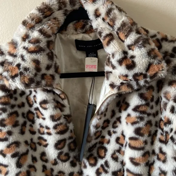 No.One.Cares. New Leopard Print Bomber Jacket  Fuzzy Soft Short Crop Size S