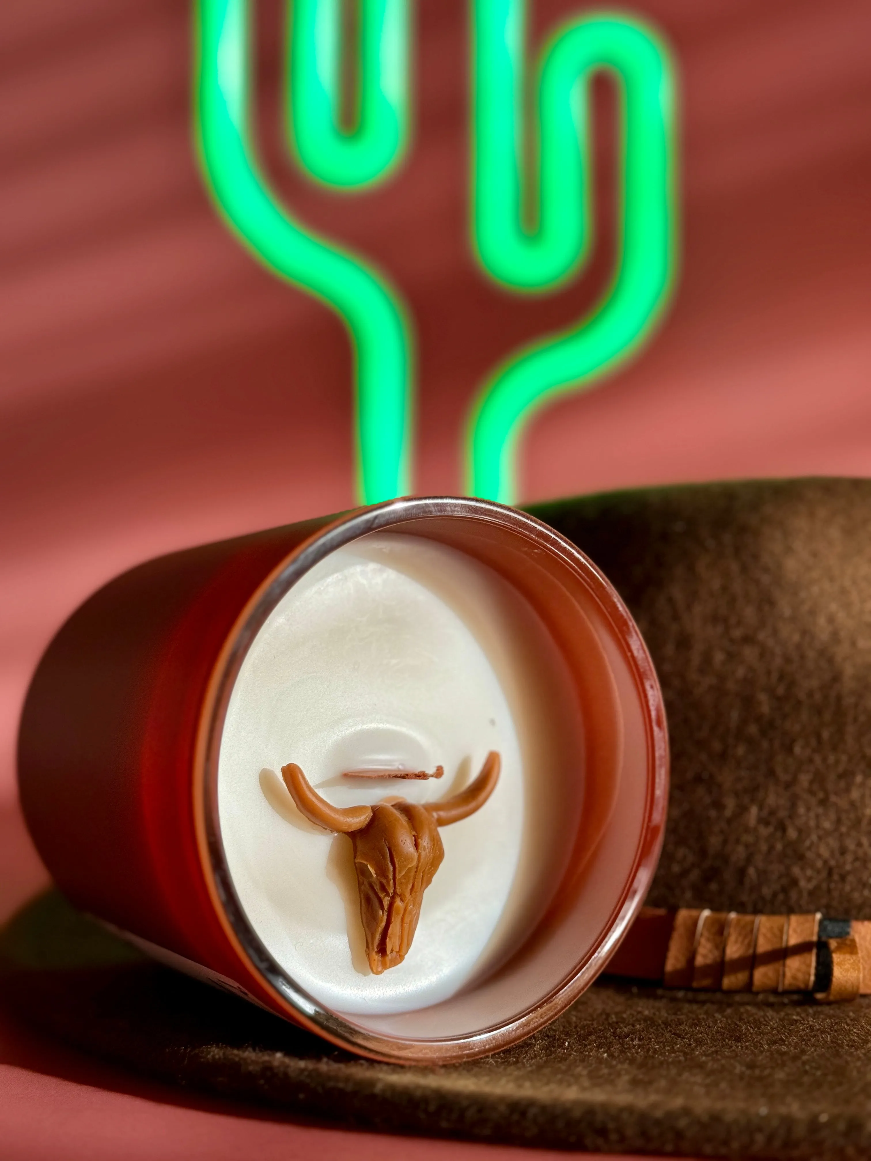 WILD WEST | Sweet Smoky Leather - 16oz Wood Wick Candle